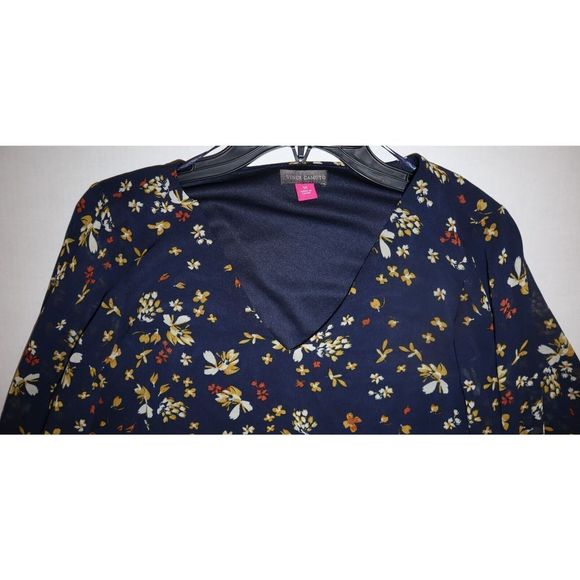 Vince Camuto 9151051C 407 Women's Sz M Classic Navy Wayward Floral Blouse $79+ - Picture 4 of 8